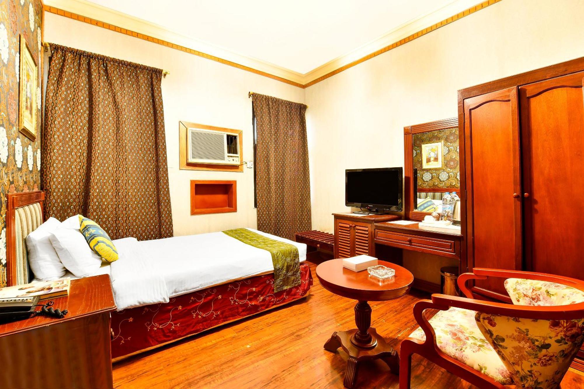 Capital O 125 Moon Plaza Hotel 麦纳麦 外观 照片